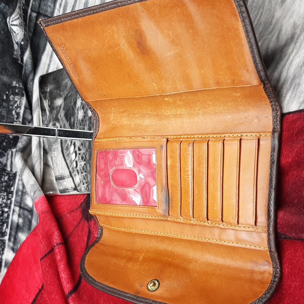 Dooney & Bourke Continental Clutch - Picture 3 of 8